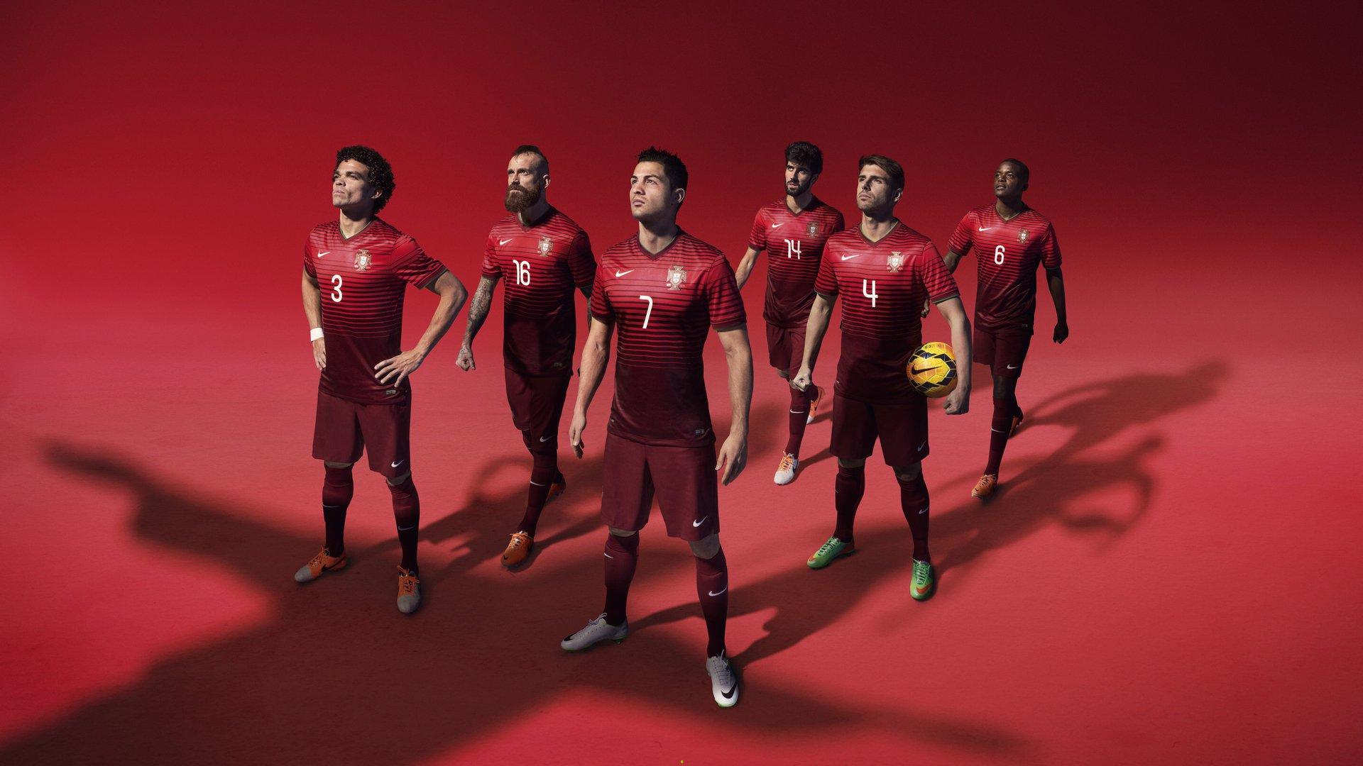 激情对决!城市德比战引爆球迷狂欢夜