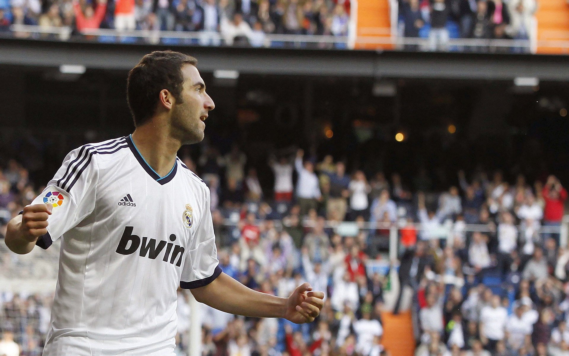 电竞世界杯盛大开幕，全球顶尖战队角逐荣耀之巅